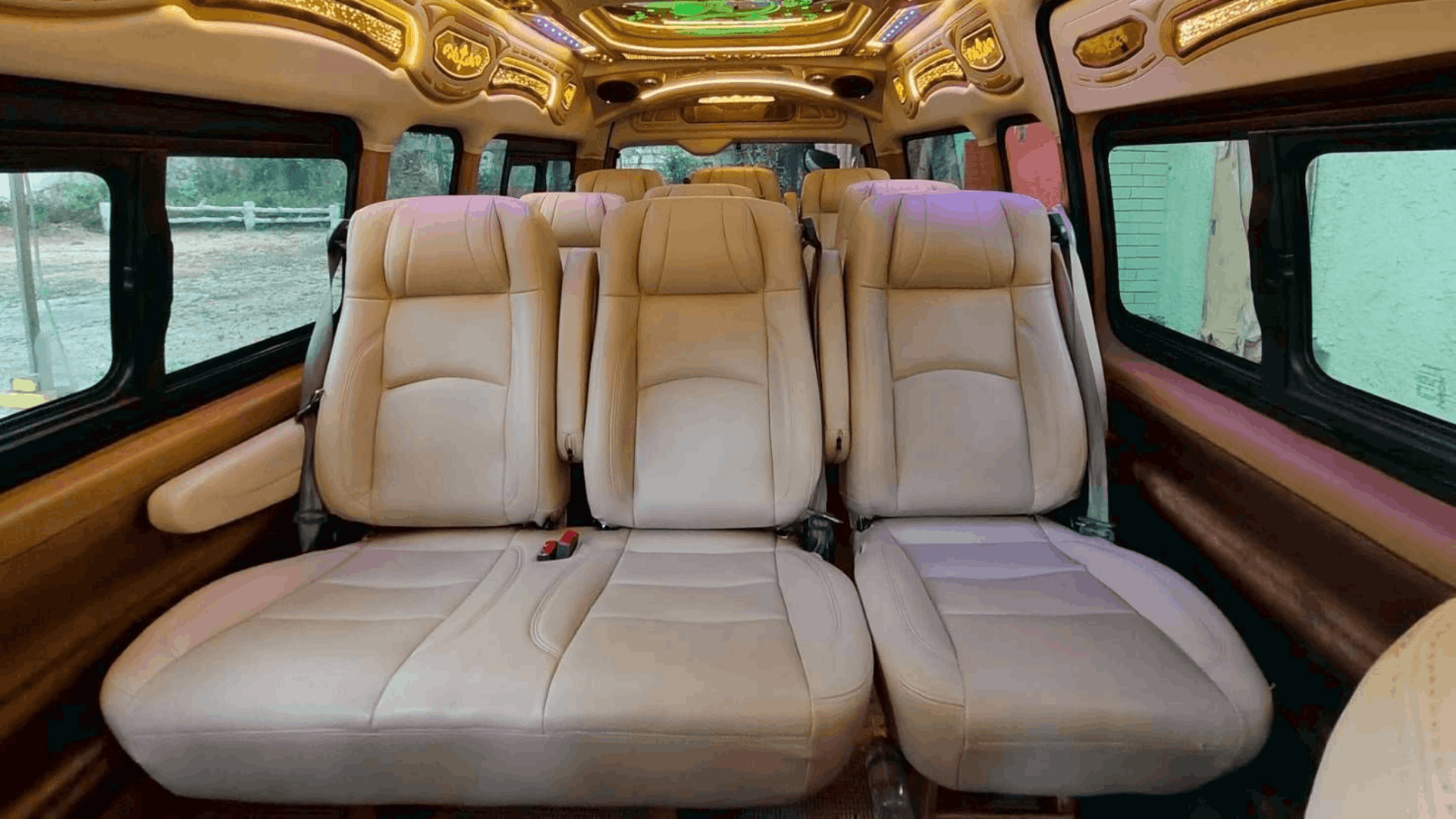 Toyota Hiace (3)